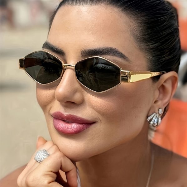 Retro Fashion Glasses Women Men