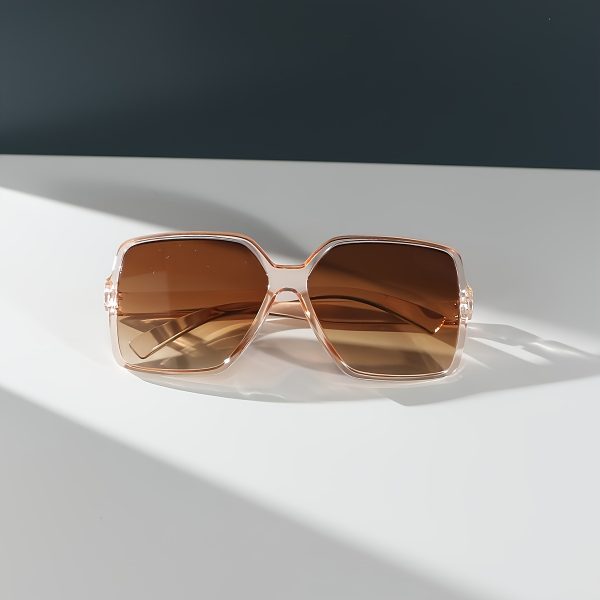 Square Sport Glasses for Women - Image 3